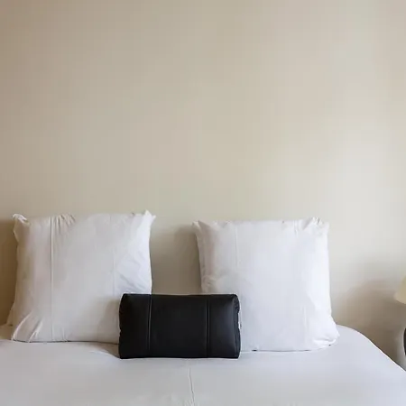 The Marais & Docks View