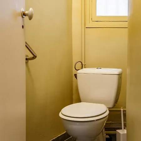 The Marais & Docks View