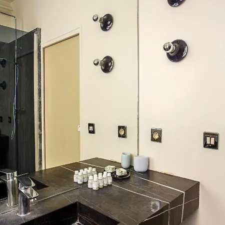 The Marais & Docks View شقة *