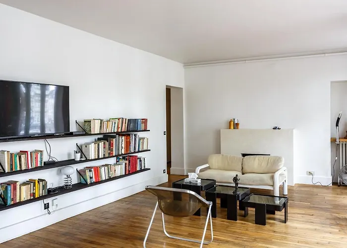 The Marais & Docks View * باريس